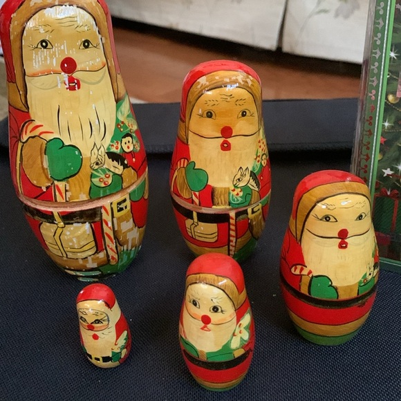 Nested  Santa 5 pc. - Picture 3 of 4